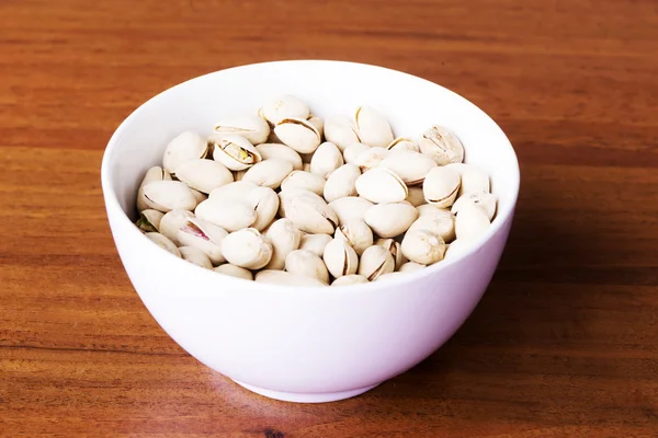 Pistachio in a bowl. — Stock Photo, Image