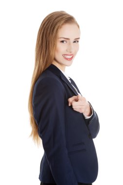 kopyalama alanı işaret eden güzel bir iş kadını.