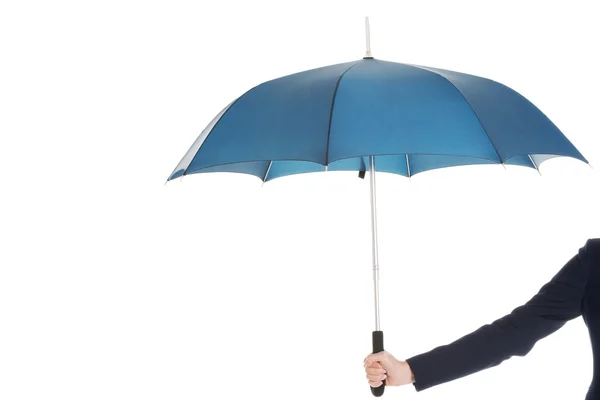 Femme d'affaires tient parapluie bleu . — Photo