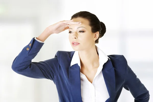 Mujer de negocios mirando hacia otro lado — Foto de Stock