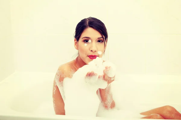 Woman taking a bath — Stock Photo, Image