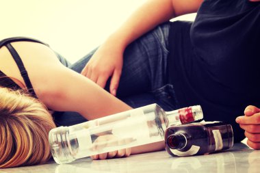 Gençler alkol bağımlılığı