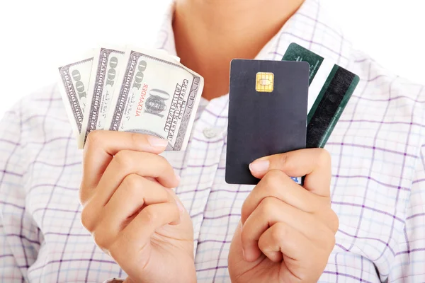 Кредитная карта и наличные — стоковое фото