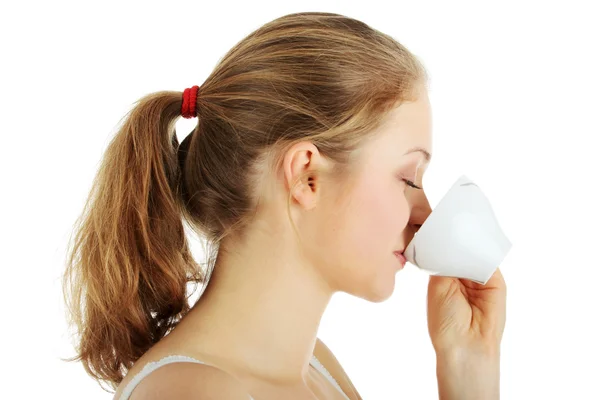 Blond woman drinking coffee — Stock Photo, Image