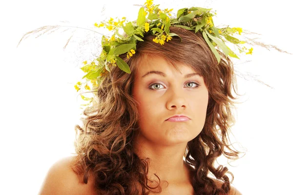 Woman with wreath on head — Stock Photo, Image