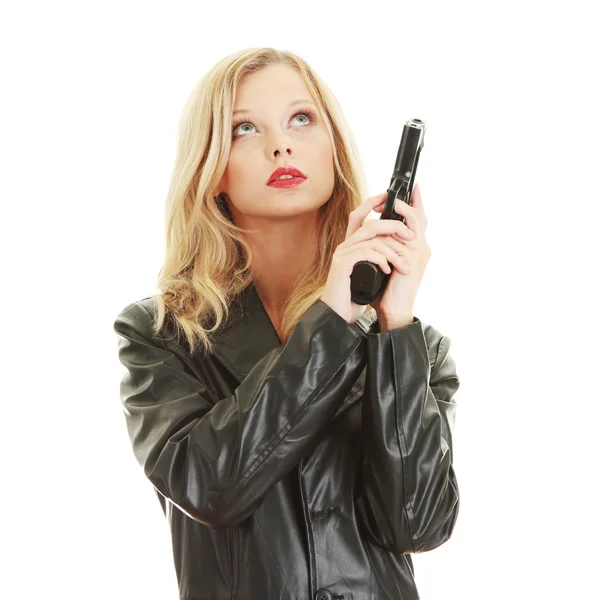 セクシーな金髪の女性の拳銃と — ストック写真