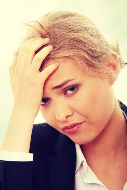 iş kadını baş ağrısı ile