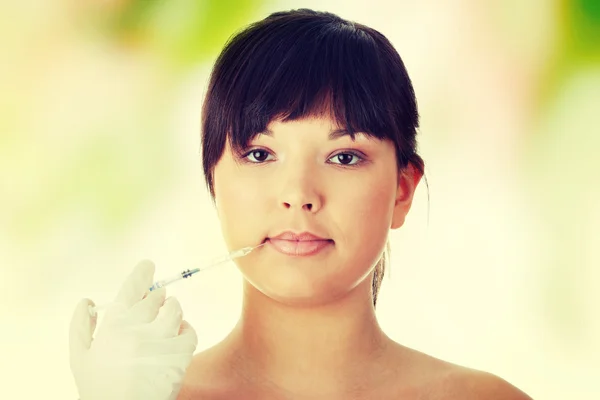 Woman getting botox injection — Stock Photo, Image