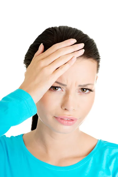 Jonge triest vrouw hebben groot probleem, depressie of hoofdpijn — Stockfoto