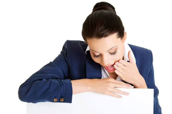 Business woman showing blank signboard — Stock Photo, Image