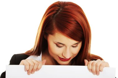 iş kadını gösteren tabela,