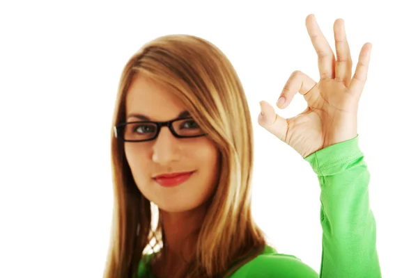 Woman giving perfect gesture — Stock Photo, Image