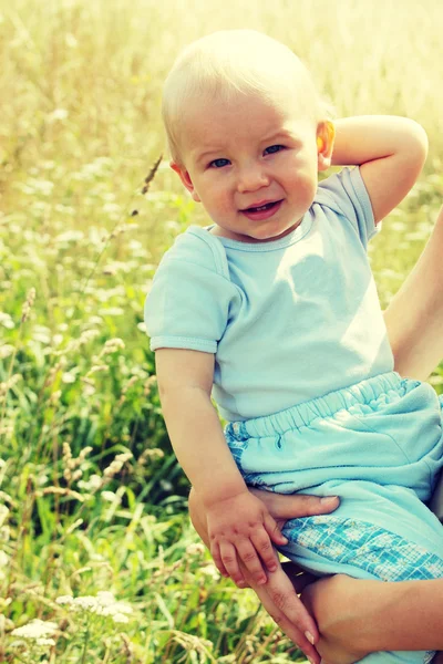 Adorable baby boy outdoors — Stock Photo, Image