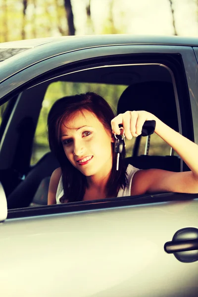 Frauen das Auto — Stockfoto