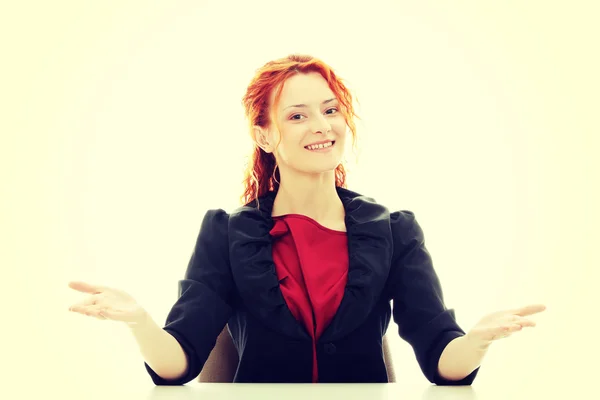 Joven pelirroja mujer de negocios — Foto de Stock