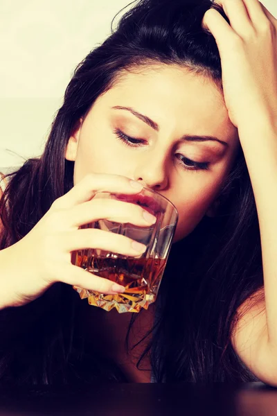 Alcohol addicted — Stock Photo, Image