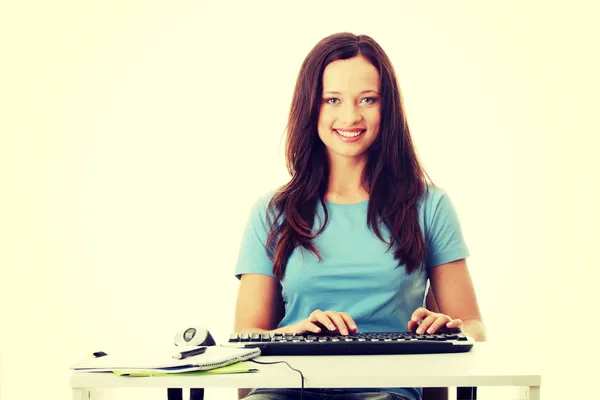 Teen girl learning — Stock Photo, Image