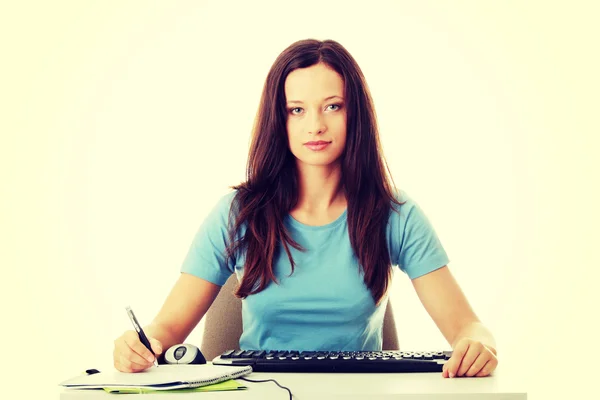 Teen girl learning — Stock Photo, Image