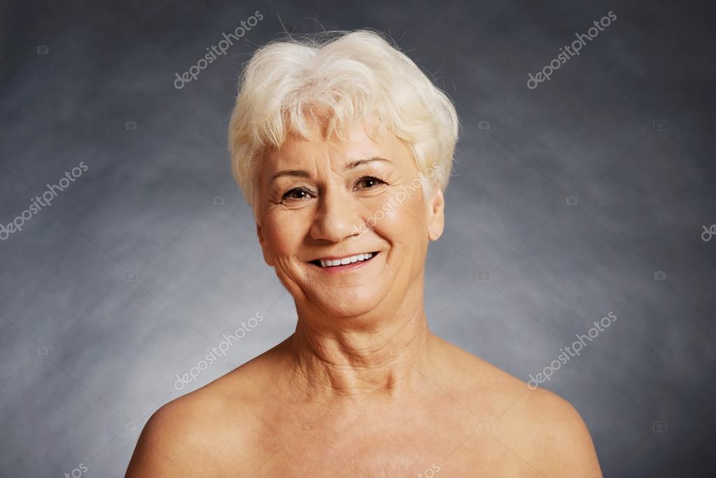 Naakt 60 jaar oude vrouw van de spa — Stockfoto © piotr_marcinski