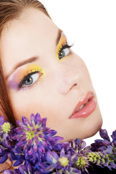 Mujer con maquillaje colorido —  Fotos de Stock