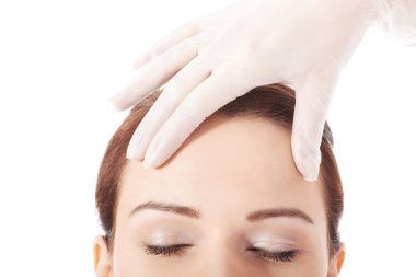 kadın yüz plastik cerrahi için hazırlanmıştır.