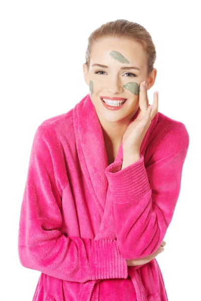 Woman with facial mask on face. — Stock Photo, Image