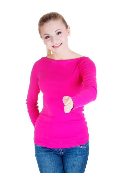 Mujer mostrando gesto de bienvenida . — Foto de Stock