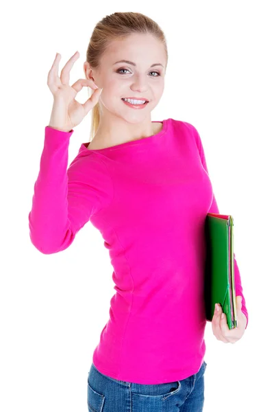 Joven casual mujer estudiante showin OK gesto . — Foto de Stock