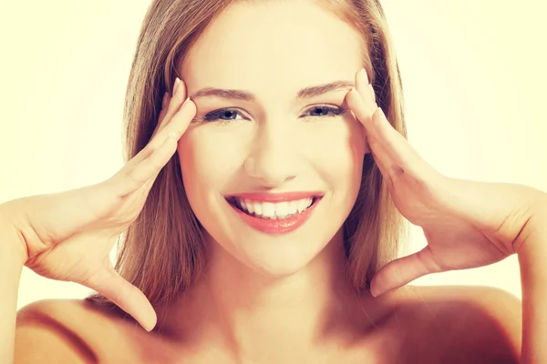 Woman with fresh clean skin. — Stock Photo, Image