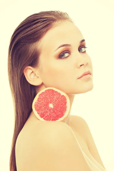 Wunderschöne kaukasische Grapefruit. — Stockfoto