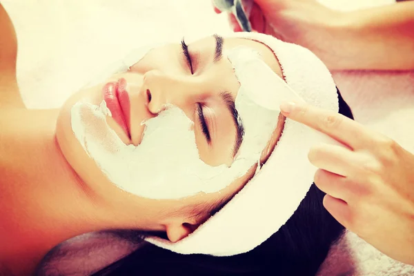 Tratamiento de belleza en el salón de spa . — Foto de Stock