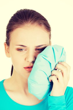 korkunç dişi olan kadın.