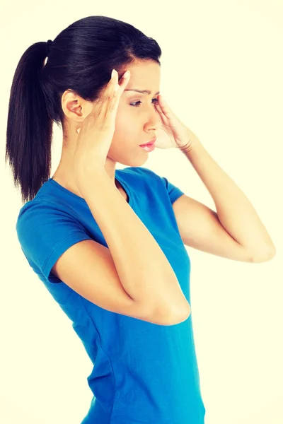 Baş ağrısı veya sorunu olan kadın — Stok fotoğraf