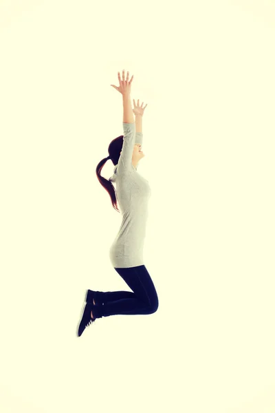 Kvinna hoppa. — Stockfoto