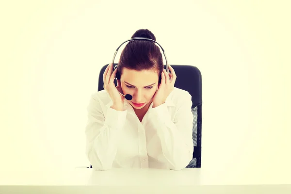 Mujer con auriculares. — Foto de Stock