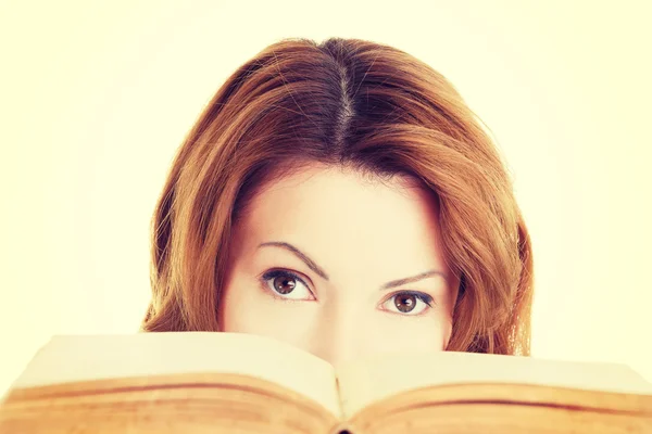 Donna con libro — Foto Stock