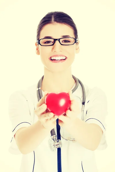 Доктор с сердцем — стоковое фото