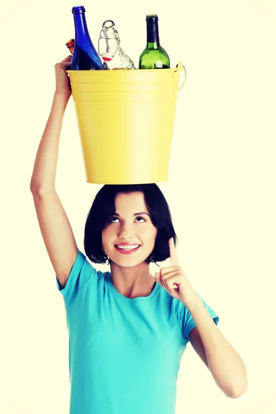 Woman holding recycling bin — Stock Photo, Image