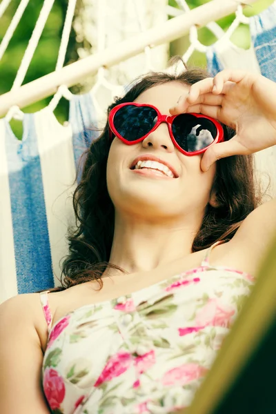 Woman in hammock — Stock Photo, Image