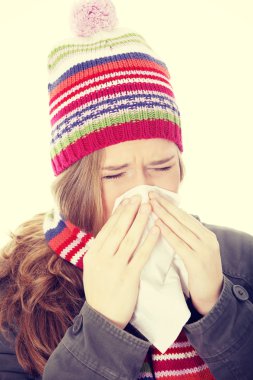 mendil ile sneezing kadın