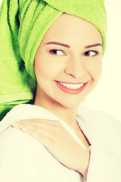 Bella donna spa in accappatoio . — Foto Stock