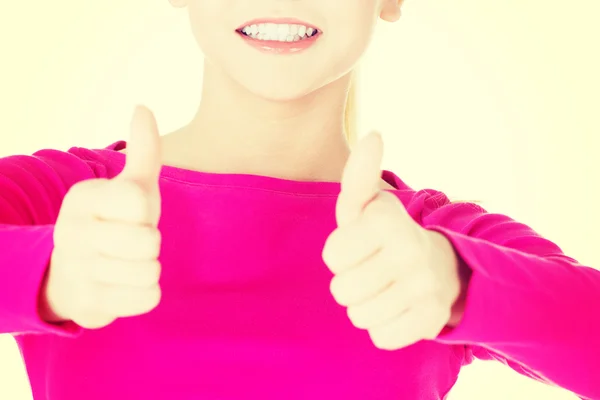 Woman showing OK gesture. — Stock Photo, Image