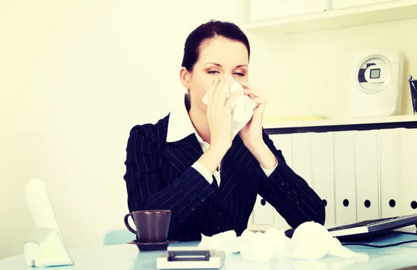 Sneezing woman. — Stock Photo, Image