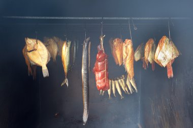 smokehouse gelen deniz balıkları