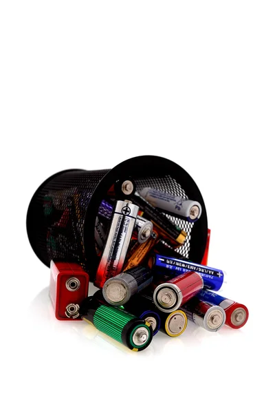 AA olika batterier bakgrund — Stockfoto