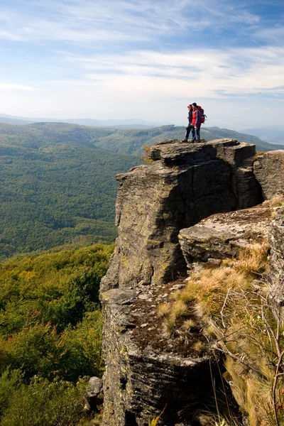 Trekkers in vihorlat bergen, Slowakije — Stockfoto