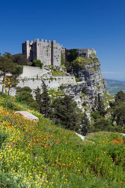 中世纪的城堡，埃里塞西西里岛 — 图库照片