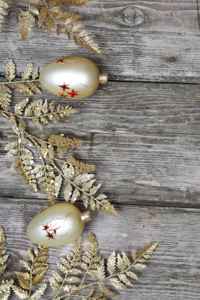 Gouden takje en ballen — Stockfoto