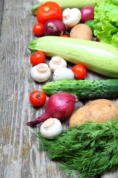 Produtos hortícolas frescos — Fotografia de Stock