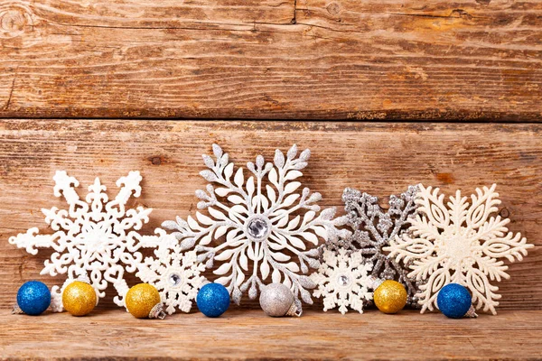 Grens Van Sneeuwvlokken Een Oude Houten Achtergrond Kerstdecor Plaats Voor — Stockfoto